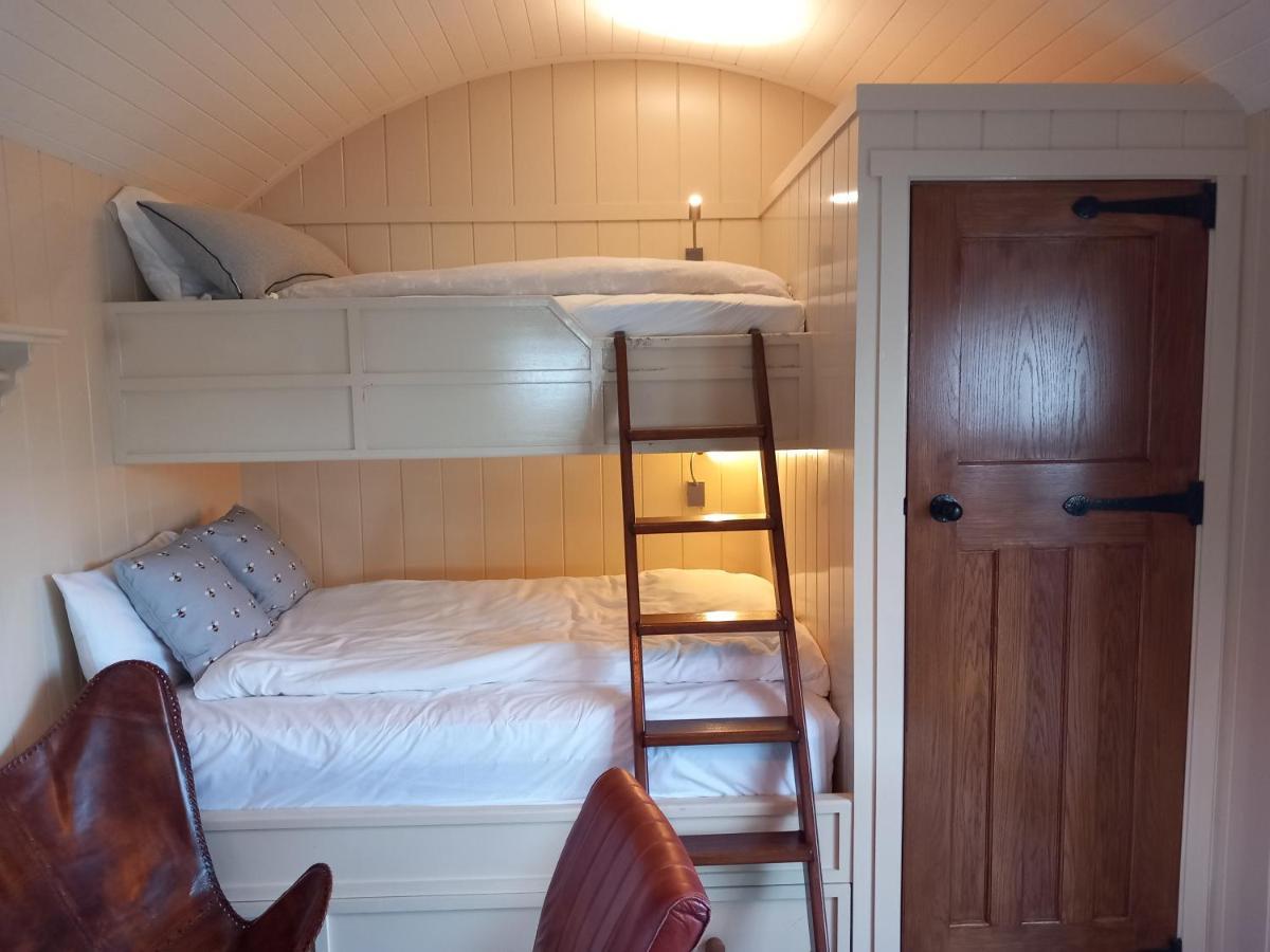 Delightful Shepherds Hut Westport Exteriér fotografie